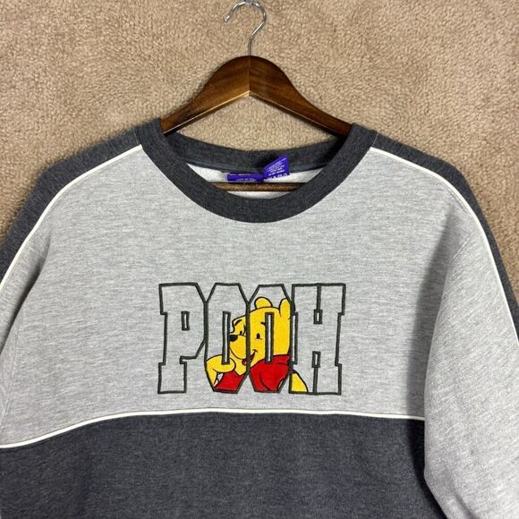Disney Sweatshirt Womens Medium Gray 100 Acre Collection Winnie The Pooh Vintage - Picture 2 of 8